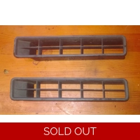 Front bumper vents pair